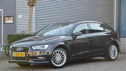 Bruin Gebruikt 2014 Audi A3 Sportback Ambition Hatchback | € 14.950 (Eerlijke prijs)
