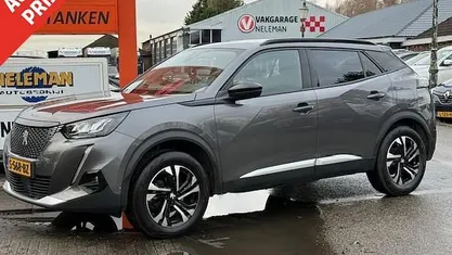 Grijs Gebruikt 2022 Peugeot 2008 Allure SUV | € 21.399 (Eerlijke prijs)
