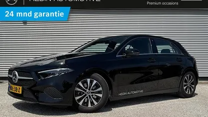 Zwart Gebruikt 2025 Mercedes A180 Edition Hatchback | € 34.900 (Eerlijke prijs)