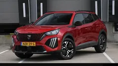 Rood Gebruikt 2024 Peugeot 2008 Allure SUV | € 25.495 (Eerlijke prijs)