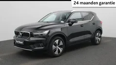 Zwart Gebruikt 2021 Volvo XC40 Inscription SUV | € 32.940 (Eerlijke prijs)