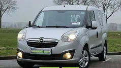 N.v.t. Gebruikt 2018 Opel Combo MPV | € 4.900 (Eerlijke prijs)