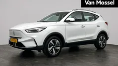 Wit Gebruikt 2023 MG ZS Comfort Sedan | € 21.990 (Eerlijke prijs)