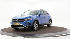Gebruikt 2023 VW T-Roc Edition SUV | € 24.940 (Eerlijke prijs)