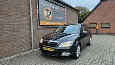 Zwart Gebruikt 2011 Skoda Octavia Business Line Stationwagen | € 1.995 (Eerlijke prijs)