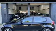 Zwart Gebruikt 2009 BMW 116 Hatchback | € 6.940 (Eerlijke prijs)