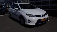 Wit Gebruikt 2014 Toyota Auris Hatchback | € 8.950 (Eerlijke prijs)