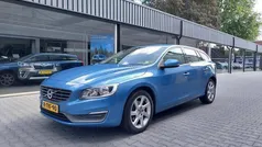 Gebruikt 2014 Volvo V60 Momentum Stationwagen | € 14.999 (Eerlijke prijs)