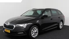 Zwart Gebruikt 2024 Skoda Octavia Business Line Stationwagen | € 29.795 (Eerlijke prijs)