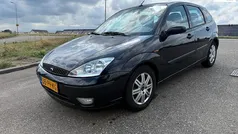 Zwart Gebruikt 2004 Ford Focus Futura Hatchback | € 2.099 (Eerlijke prijs)