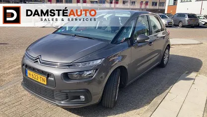 Gebruikt 2020 Citroën C4 SpaceTourer PureTech MPV | € 15.950 (Eerlijke prijs)