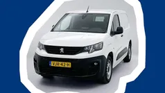 Wit Gebruikt 2021 Peugeot Partner Premium Van | € 12.245 (Goede deal)