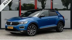 Blauw, metallic lak Gebruikt 2018 VW T-Roc Sportline SUV | € 23.950 (Eerlijke prijs)