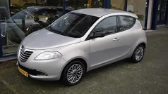 Beige Gebruikt 2011 Lancia Ypsilon Silver Hatchback | € 3.450 (Goede deal)
