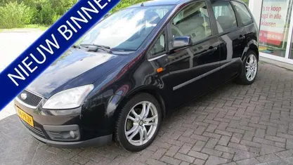 Gebruikt 2004 Ford C-MAX Trend MPV | € 1.460 (Eerlijke prijs)