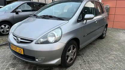 Grijs Gebruikt 2007 Honda Jazz LS Hatchback | € 2.999 (Eerlijke prijs)