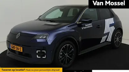 Blauw, metallic lak Gebruikt 2024 Renault R5 Iconic Hatchback | € 31.430 (Eerlijke prijs)
