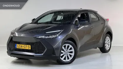 Occasion 2024 Toyota C-HR Active SUV | € 30.745 (Eerlijke prijs)