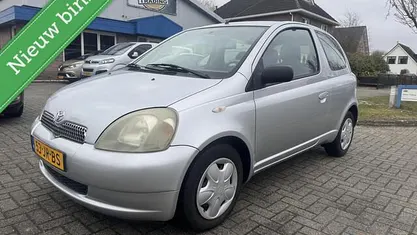 Occasion 2002 Toyota Yaris Sol Hatchback | € 3.500 (Eerlijke prijs)