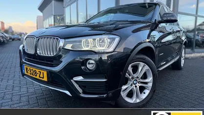 Zwart (metallic) Occasion 2016 BMW X4 Executive SUV | € 15.950 (Eerlijke prijs)