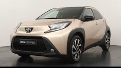 Gebruikt 2023 Toyota Aygo Pulse Hatchback | € 16.245 (Eerlijke prijs)
