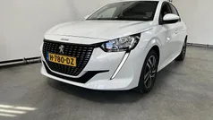 Wit Gebruikt 2020 Peugeot 208 Allure Hatchback | € 14.895 (Eerlijke prijs)