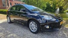 Zwart Gebruikt 2012 Ford Focus Titanium Hatchback | € 2.999 (Goede deal)