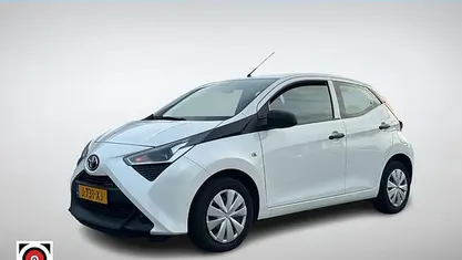 Gebruikt 2020 Toyota Aygo Hatchback | € 7.750 (Goede deal)