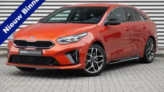 Oranje, metallic lak Gebruikt 2020 Kia ProCeed GT-Line Hatchback | € 15.900 (Goede deal)