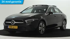 Zwart Gebruikt 2021 Mercedes A250 Sedan | € 31.950 (Eerlijke prijs)