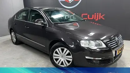 Occasion VW Passat Highline 123 PK (90 kW) 2008 Bruin Sedan