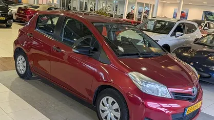 Occasion 2012 Toyota Yaris Comfort Hatchback | € 5.944 (Eerlijke prijs)