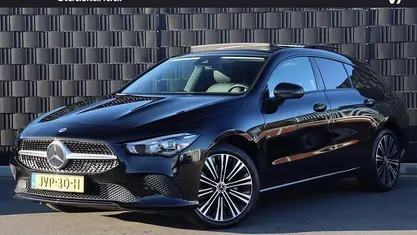 Occasion Mercedes CLA250 Shooting Brake Luxury 218 PK (160 kW) 2022 Zwart Stationwagen