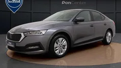 Grijs Gebruikt 2023 Skoda Octavia Ambition Hatchback | € 23.450 (Eerlijke prijs)