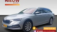 Grijs Gebruikt 2022 Skoda Octavia Business Line Stationwagen | € 20.930 (Super prijs)