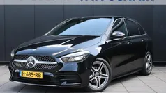 Zwart Gebruikt 2020 Mercedes B200 Business MPV | € 29.999 (Eerlijke prijs)
