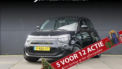 Zwart Gebruikt 2022 Fiat 500e Icon Hatchback | € 17.445 (Eerlijke prijs)