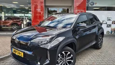 Zwart Nieuw 2025 Toyota Yaris Comfort SUV | € 31.895 (Super prijs)