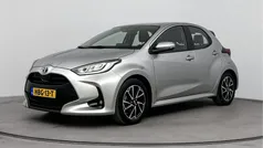 Grijs Gebruikt 2023 Toyota Yaris Hybrid Limited Hatchback | € 22.945 (Eerlijke prijs)
