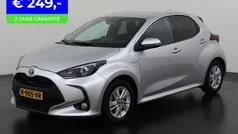 Grijs Gebruikt 2021 Toyota Yaris Hybrid Active Hatchback | € 19.695 (Eerlijke prijs)