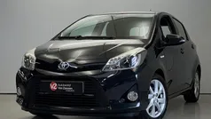 Zwart Gebruikt 2012 Toyota Yaris Hybrid Hatchback | € 10.750 (Eerlijke prijs)
