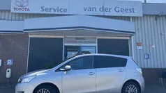 Grijs Gebruikt 2017 Toyota Verso MPV | € 19.945 (Eerlijke prijs)