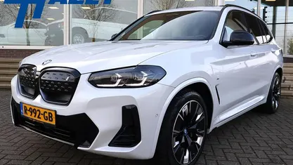 Occasion BMW iX3 Executive 210 kW (286 PK) 2022 Wit (metallic) SUV