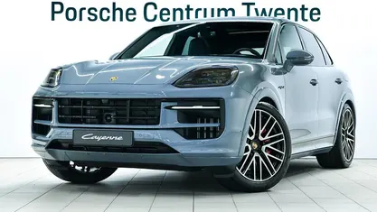 Grijs Gebruikt 2025 Porsche Cayenne S E-Hybrid SUV | € 159.900 (Eerlijke prijs)