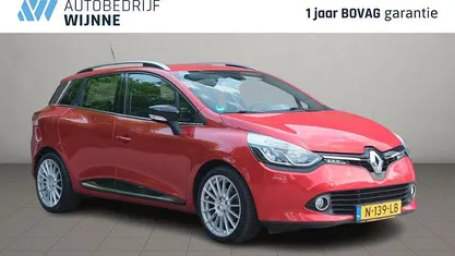 Occasion Renault Clio V Dynamique 2021 Rood Stationwagen