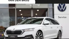 Wit, metallic lak Gebruikt 2021 Skoda Octavia Style Stationwagen | € 23.950 (Eerlijke prijs)