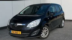 Zwart, andere lak Gebruikt 2011 Opel Meriva Cosmo MPV | € 3.845 (Goede deal)