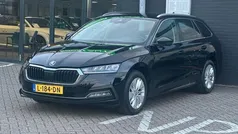Zwart Gebruikt 2021 Skoda Octavia Business Line Stationwagen | € 18.995 (Eerlijke prijs)