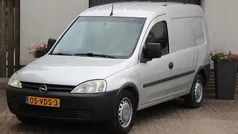 Zilver Gebruikt 2007 Opel Combo Comfort MPV | € 1.995 (Eerlijke prijs)