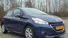 Blauw Gebruikt 2013 Peugeot 208 Hatchback | € 4.999 (Goede deal)